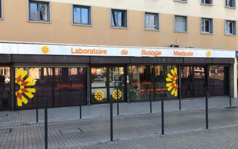 Laboratoire Unilabs Cedibio Feuga à Toulouse, devanture